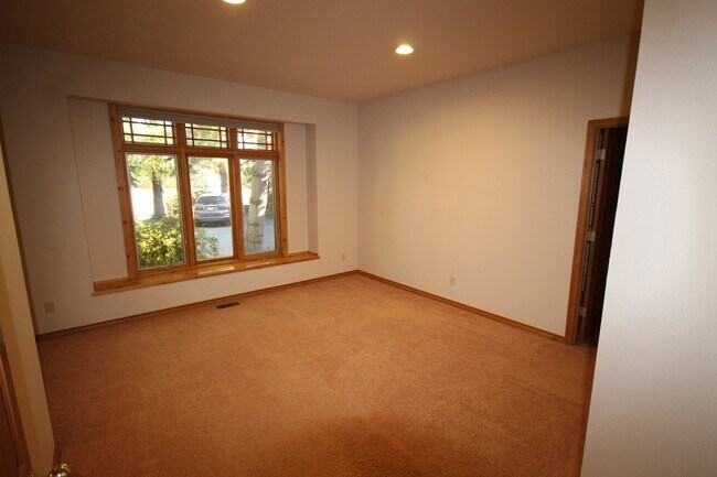 Building Photo - Custom Built Home in a Country Setting, 3 ...