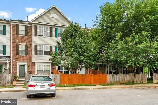 Building Photo - 5227 Regal Ct