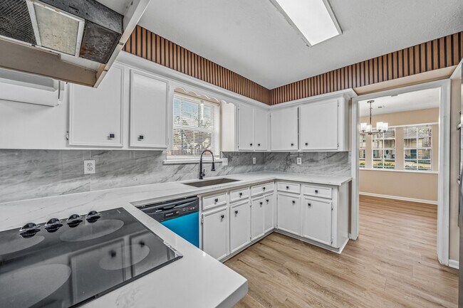 Building Photo - 119 Laura Ln