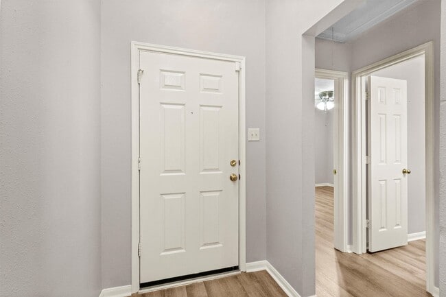 Building Photo - 32126 Annice Ln