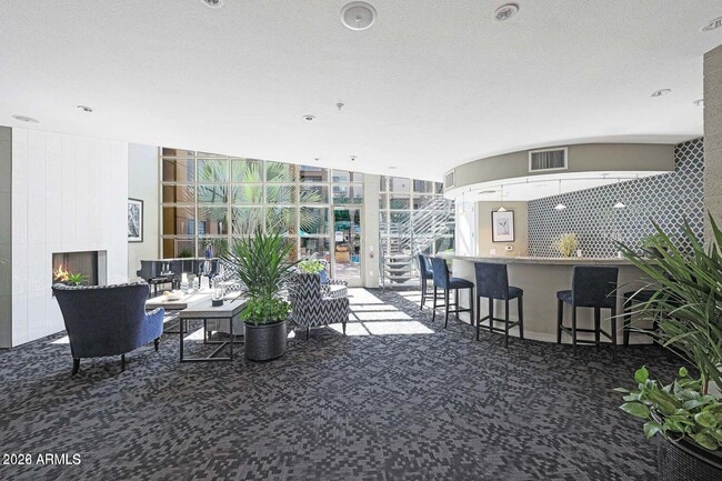 Building Photo - 1701 E Colter St