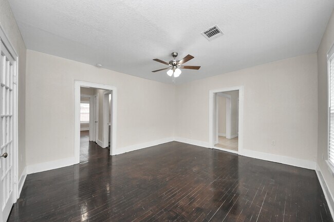 Building Photo - 2622 Rosedale St