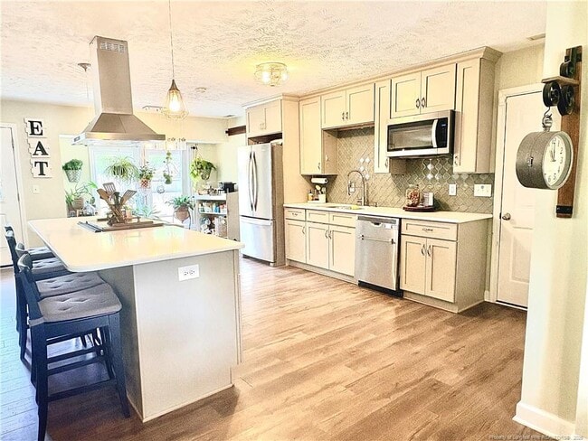 Building Photo - 372 Woodberry Cir