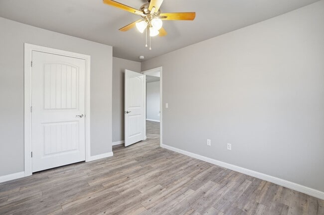 Building Photo - Brand New Near Downtown Cache – 15 Min to Fort Sill. 50% off First Full Month's Rent
