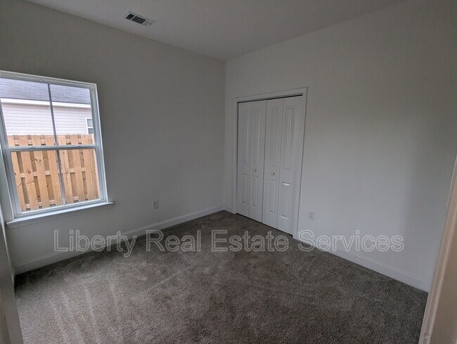 Building Photo - 110 Nobles Dr NE