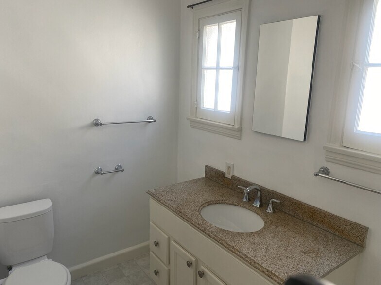 Mail Bathroom w Granite Counter - 1945 Benecia Ave