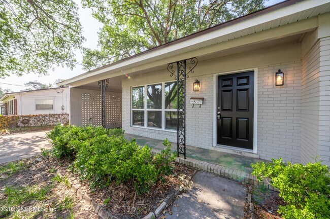 Building Photo - 6264 Diane Rd