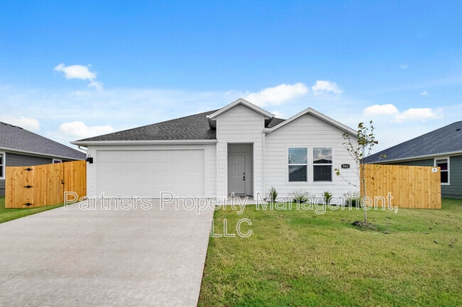 Building Photo - 941 Rentley St