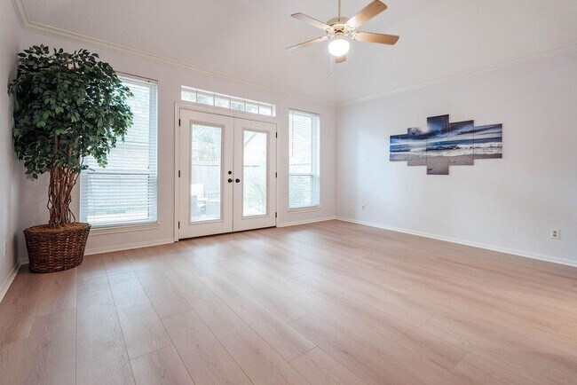 Building Photo - 127 S Copperknoll Cir