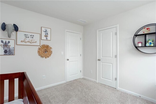 Building Photo - 607 Runnel Dr