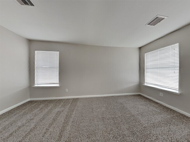 Building Photo - 22110 Orchard Dale Dr