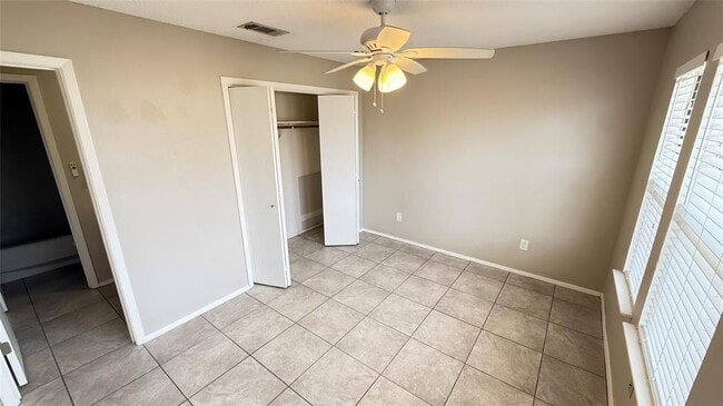 Building Photo - 107 Owen Cir