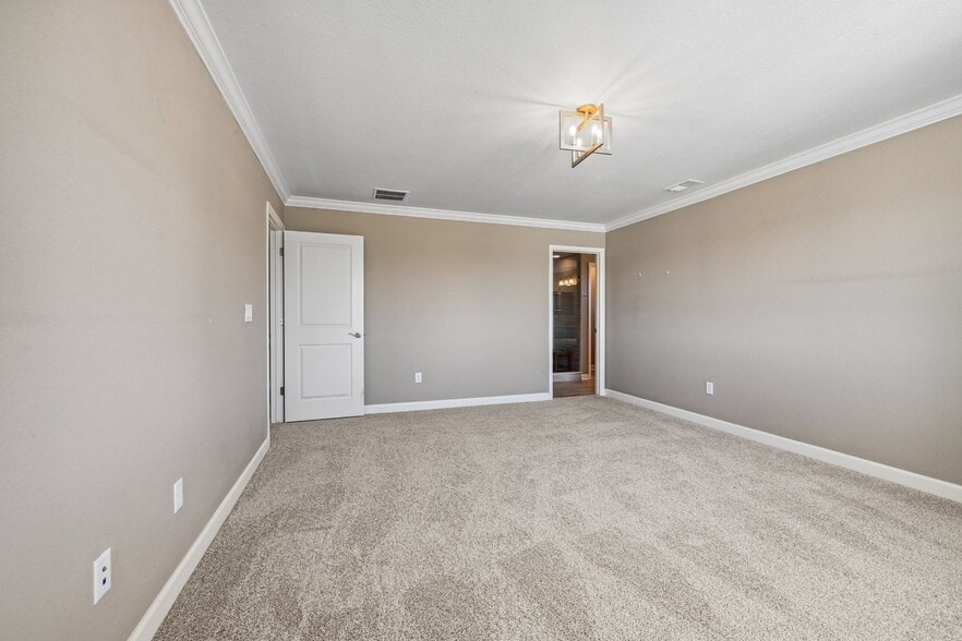 Building Photo - 917 Old Wagon Trail Cir