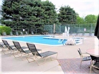 Building Photo - 36 Silver Hill Ln