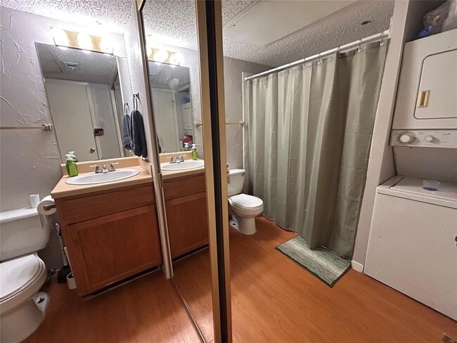 Building Photo - 3115 Helms St