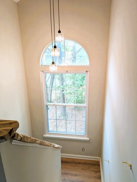 Building Photo - 10819 Smithers Ct