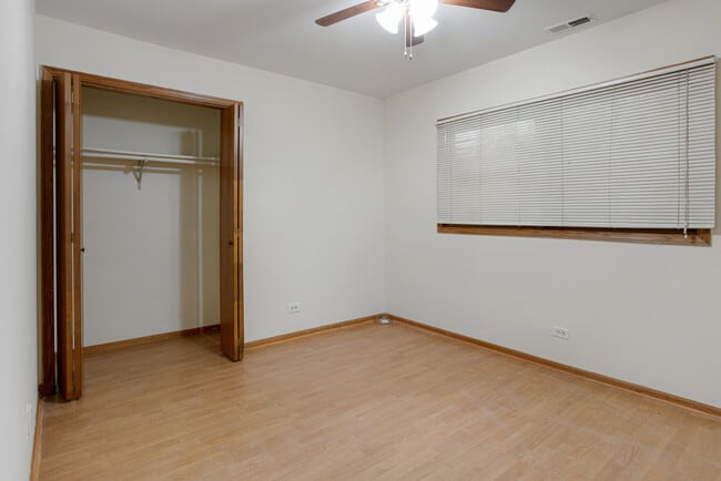 Building Photo - 1019 S Oakley Blvd