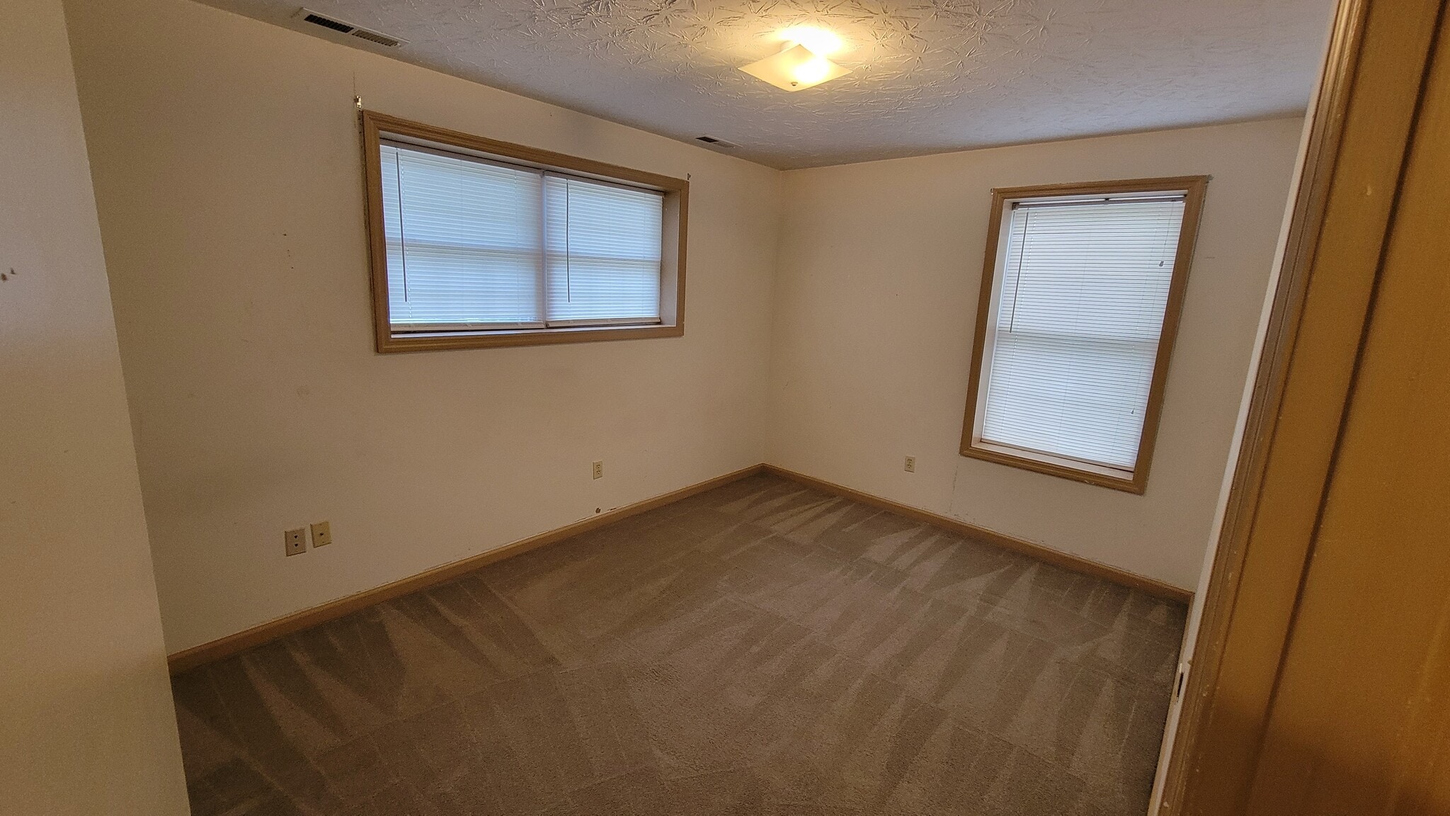 Building Photo - 131 Brookside Pl