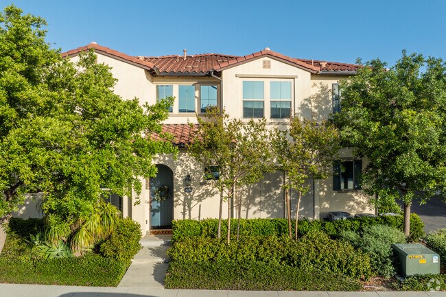 Building Photo - The Rowe