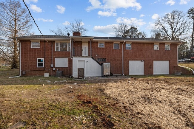 Building Photo - 1435 Auten Rd