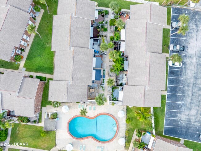 Building Photo - 2200 S Palmetto Ave