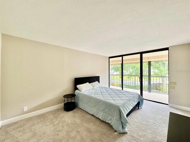 Building Photo - 220 Belleview Blvd