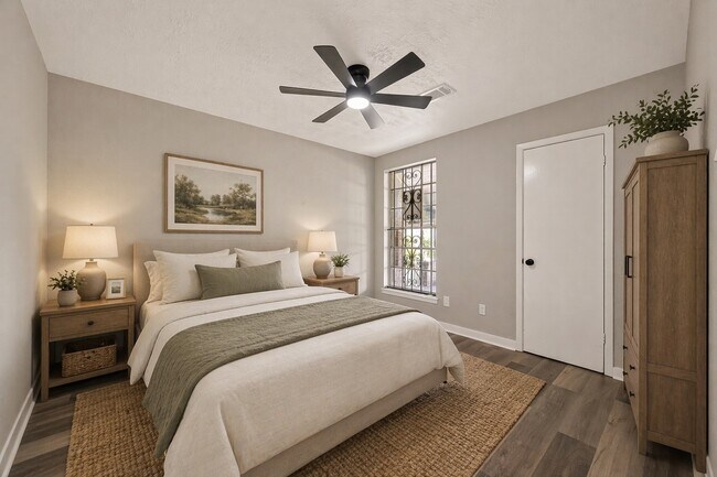 Building Photo - 3703 Tiffany Dr