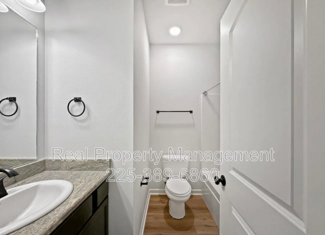 Building Photo - 23447 Mango Dr