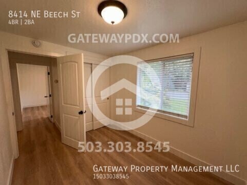 Building Photo - 8414 NE Beech St