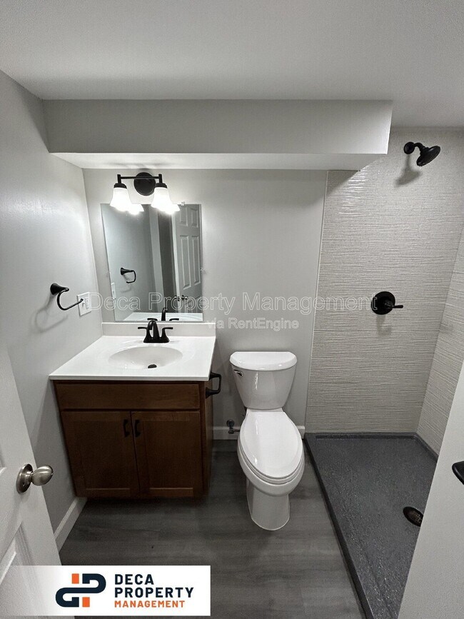 Building Photo - 10939 Brookings Dr