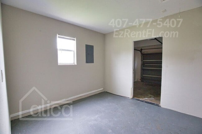 Building Photo - 6667 Carovel Ave