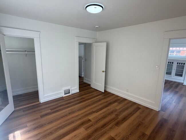 Building Photo - 261 22nd St