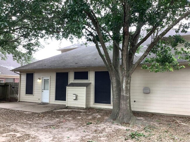 Building Photo - 14502 Heron Marsh Dr