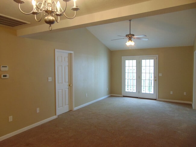 Building Photo - 1204 Bison Way