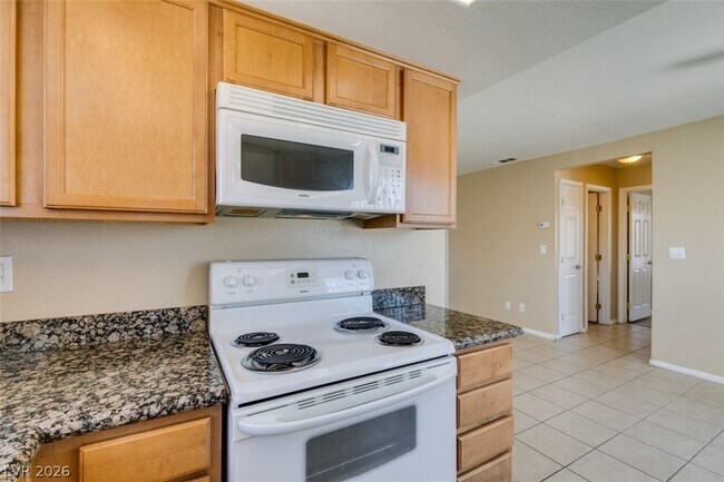 Building Photo - 7300 W Pirates Cove Rd