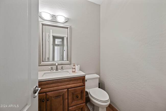 Building Photo - 6057 E Campo Bello Dr