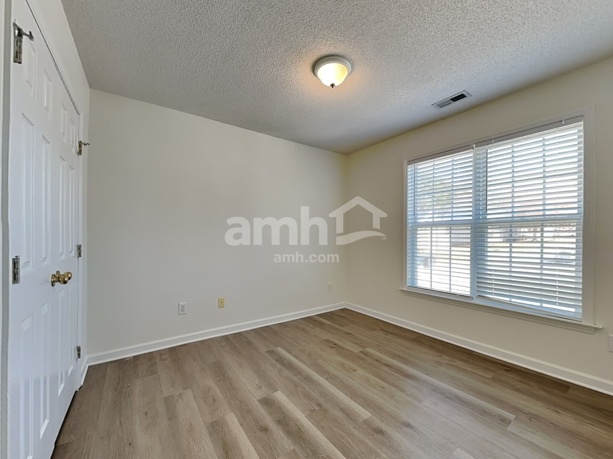 Building Photo - 5312 Tanglewood Pine Ln