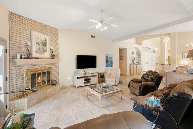 Building Photo - 73657 Agave Ln