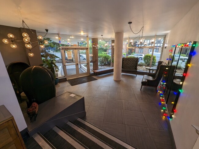 Lobby - The Q