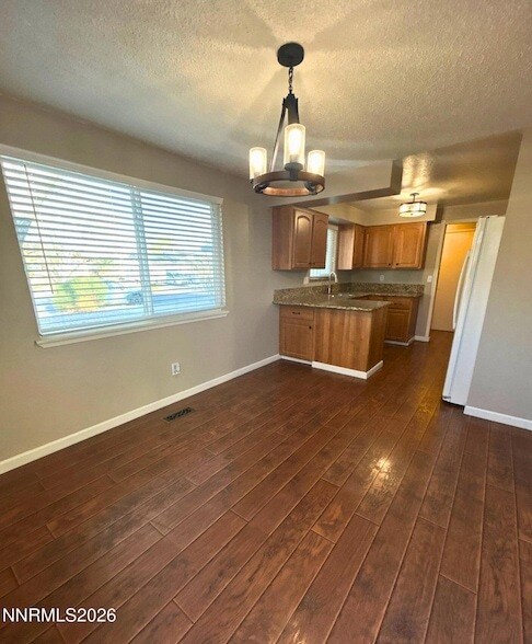 Building Photo - 415 Sycamore St