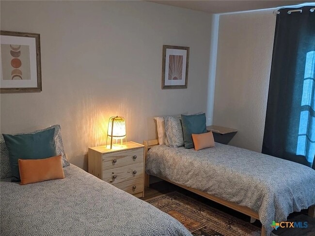 Building Photo - 254 Ridgerock Dr