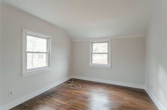 Building Photo - 205 Lattimore Rd