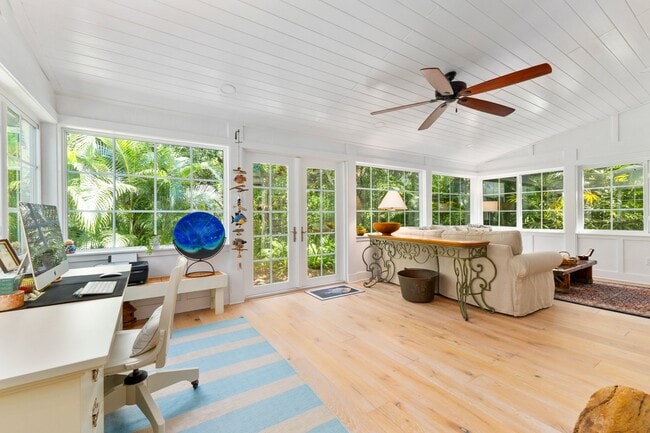 Building Photo - 1240 Palmetto Ct