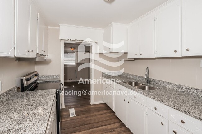 Building Photo - 1279 Ramona Ave