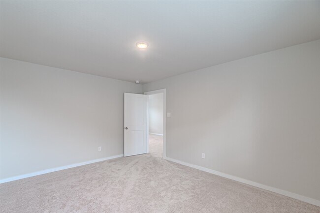 Building Photo - 21606 Wave Holw Dr