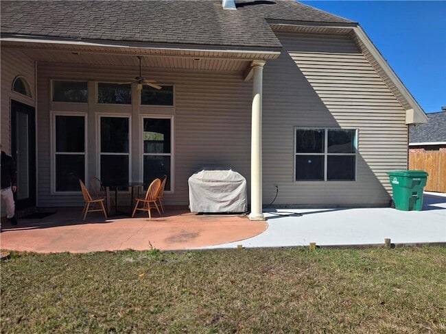 Building Photo - 361 Autumn Lakes Rd