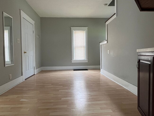 Building Photo - Two Story Home