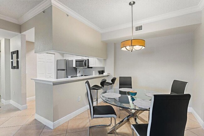 Building Photo - 2809 Amalei Dr