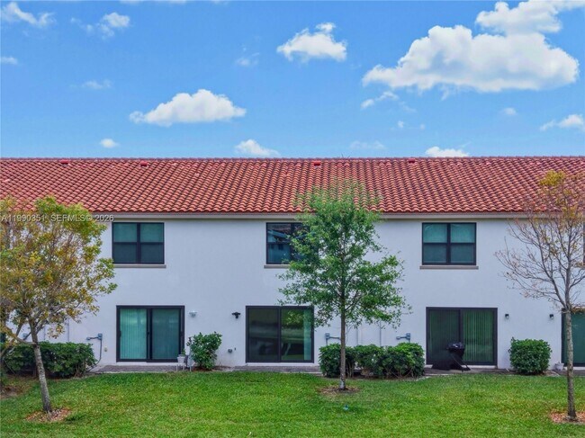 Building Photo - 6011 Woods Edge Cir