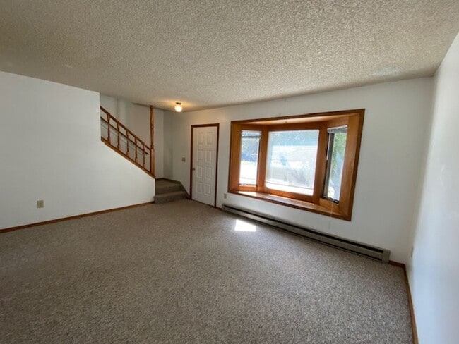Building Photo - 1603 W Koch St